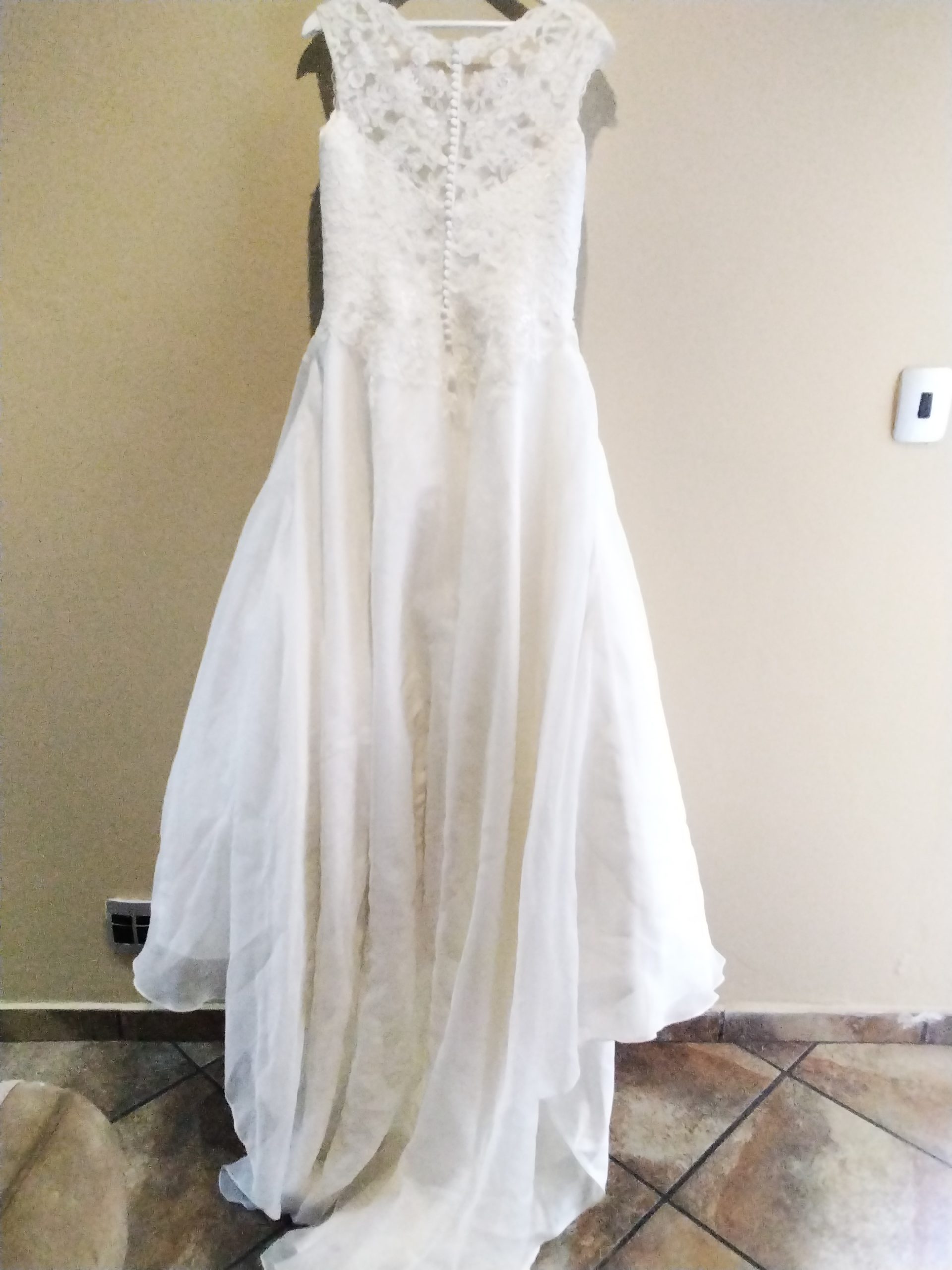 Elegant white wedding dress