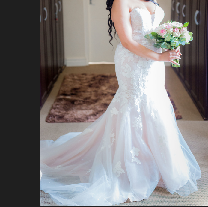 Elegant Wedding dress