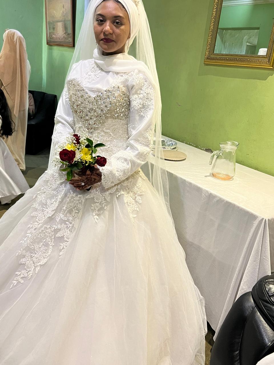 Elegant Off white wedding dress