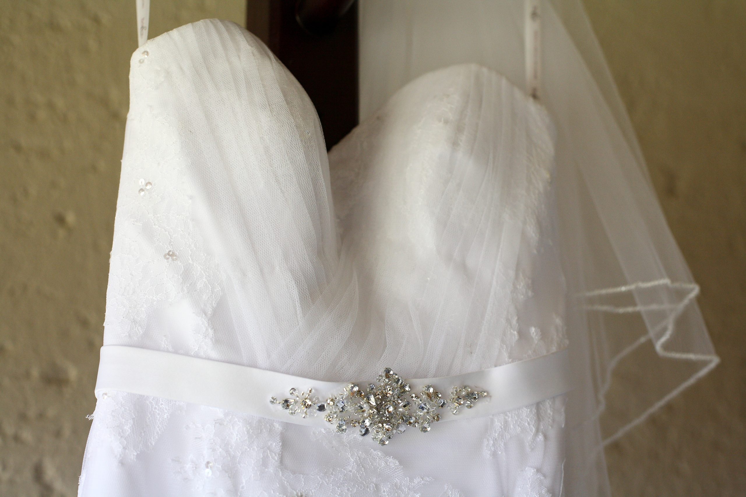 Beautiful Wedding Dress for Sell