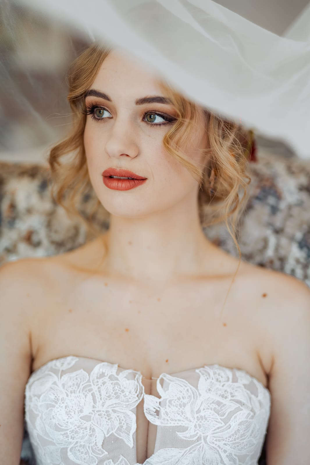 Excellent condition Kyann Wedding Dress – Madi Lane Bridal