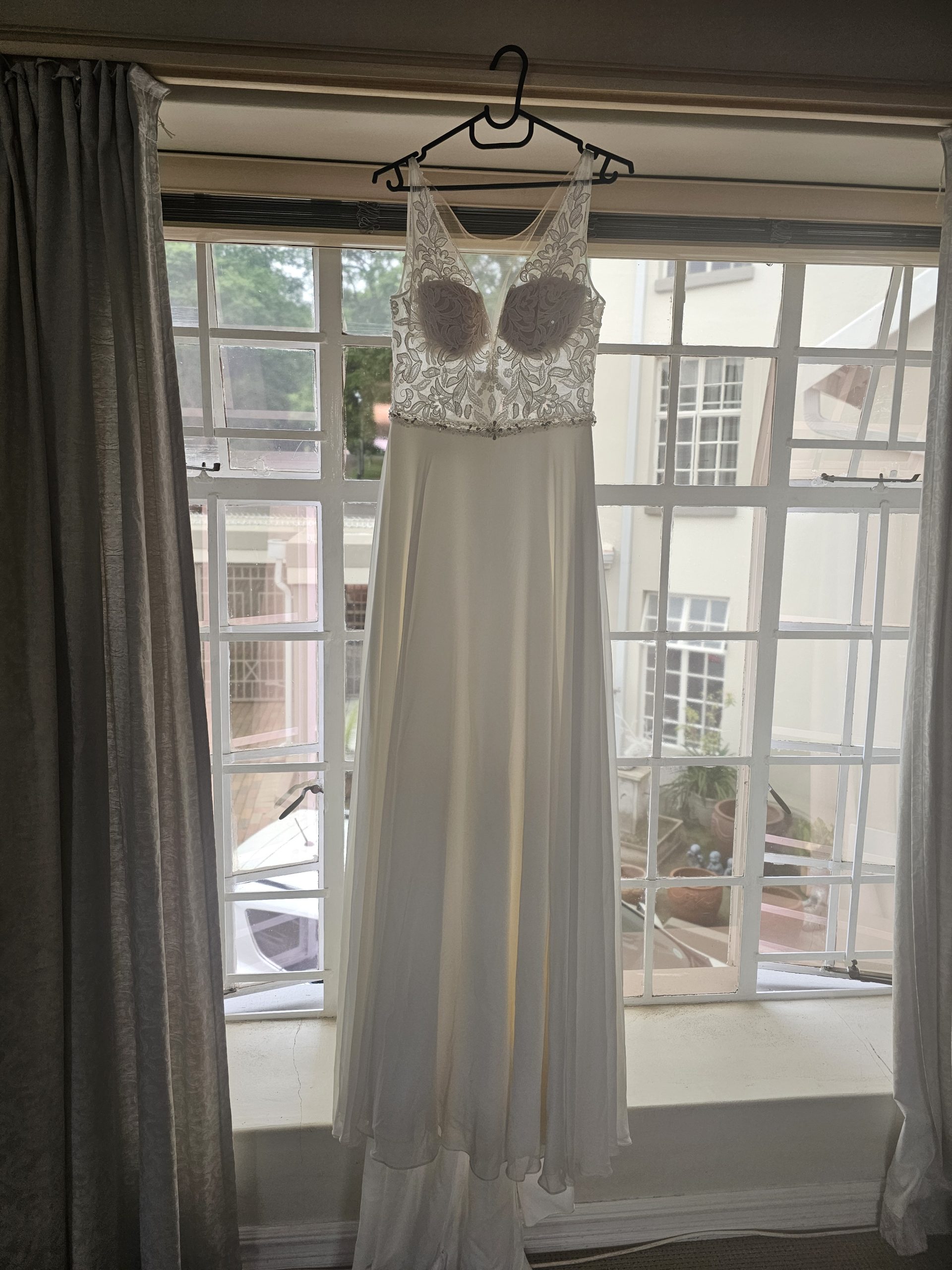 Viola Chan Wedding dress