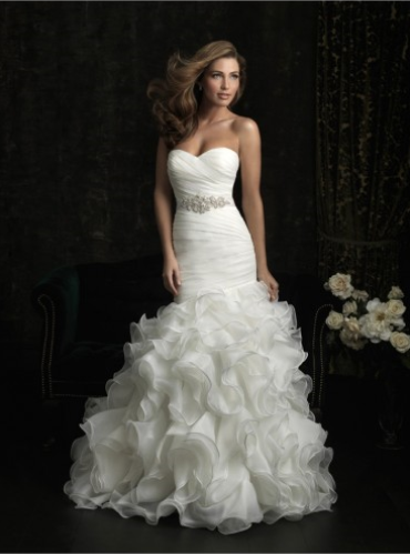 Willow Wedding Dress – Crystals & Crème Boutique – Size 12-14