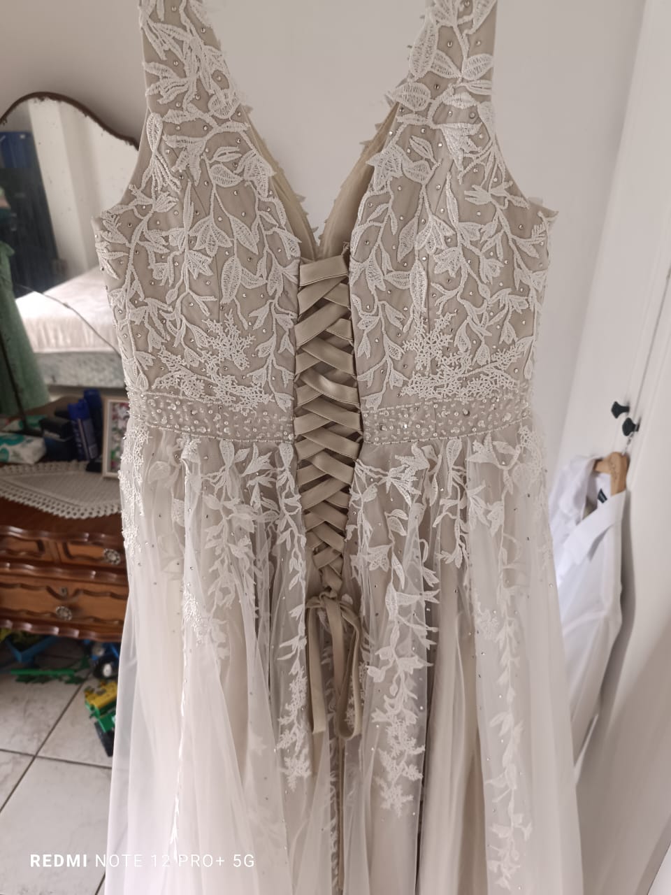 Elegant wedding dress