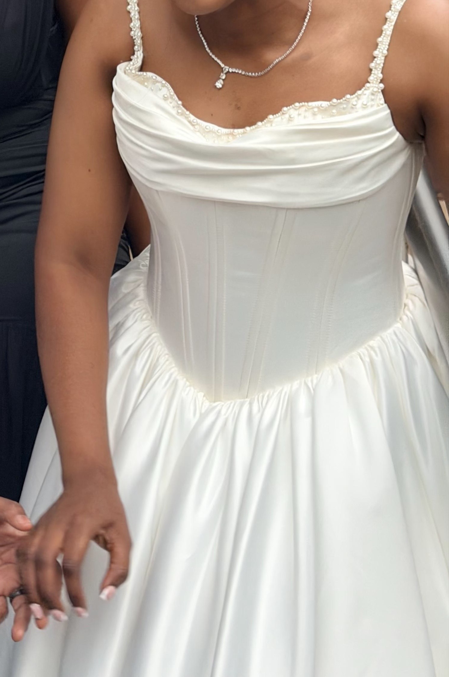 Classy, Elegant wedding dress (Old Money)